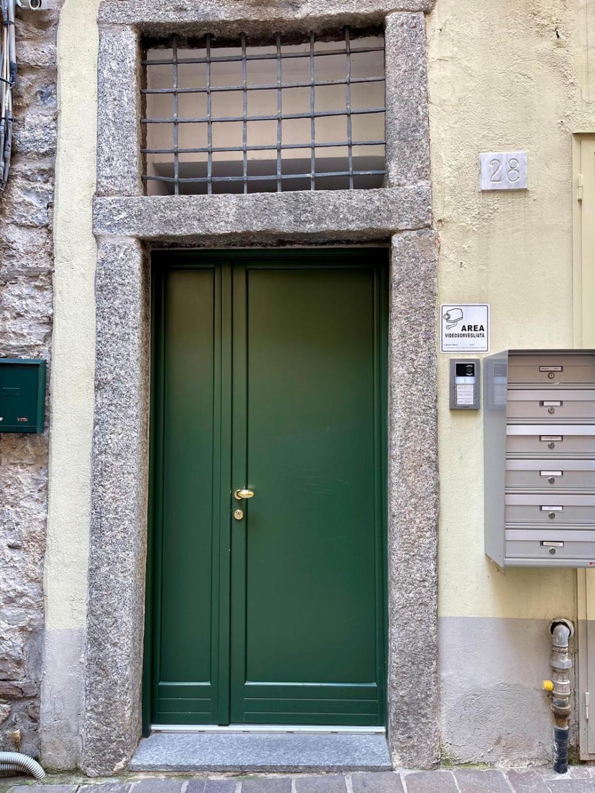 Calicantus Apartments Atena Como Buitenkant foto